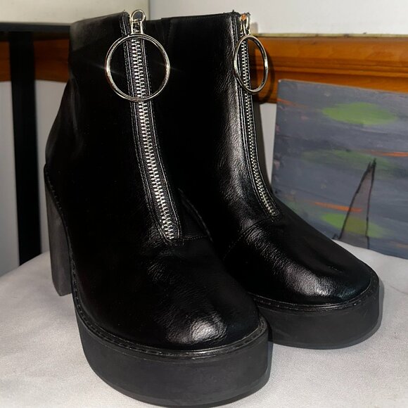 Black Ankle Boots - Picture 4 of 6